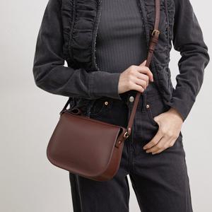 [몽삭]몽삭 로린 크로스바디백 다크브라운 AP12-2502-DB