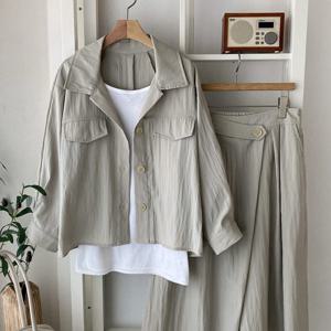 샵앤) 데일리 여성 카라넥 단추 간절기 블라우스 셔츠 DGB-WBL-4200-연카키