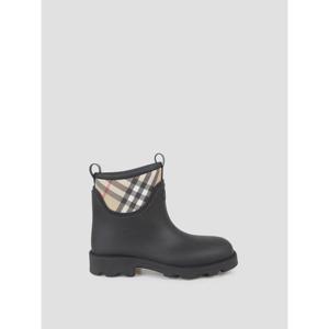 버버리 부츠 8111695 A1189 BLACK