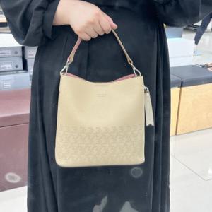 [에스콰이아]에스콰이아   여성 펀칭 패턴 버킷백 토드 크로스백