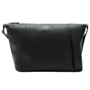 25 FW 프라다 프론트 레터링 로고 지퍼 패스닝 숄더백 블랙 2VH177VOOO2CYS