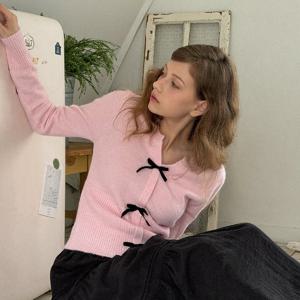 [트위]랜든 쓰리리본 브이넥 니트 TNKCFKT001