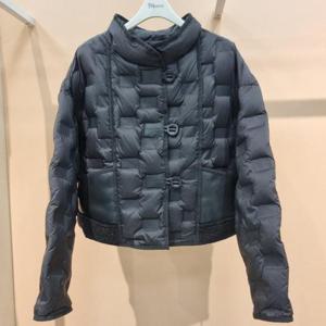 라티움 HC34 25Fw 가벼운크롭 덕패딩 H라인 짧은크롭 덕패딩 T2554JP09