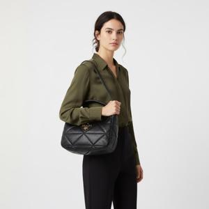 프라다 로고 퀄팅 숄더백 1BC187 2DF0 F0002