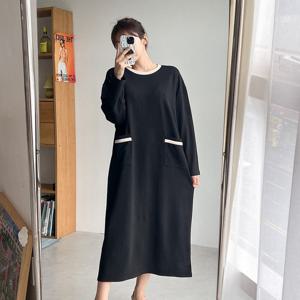 엘리스 여성 드롭숄더 루즈핏 배색 롱원피스 ARA-WDR-3030-블랙