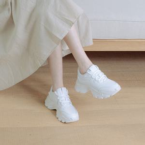 [오브엠][택가398,000] 시그니처 키높이 스니커즈_SCLIE405B