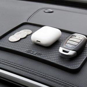 차량용 스마트폰 열쇠 동전 물건보관 논슬립 패드