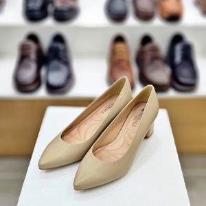 [탠디]심플 데일리 4CM굽 여성 펌프스 구두 베지 124201_DG