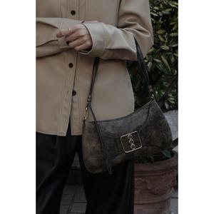 [쿠론] [론칭가 328,000원] 보우(Bow) 숄더 32_RCBSX23631BRD