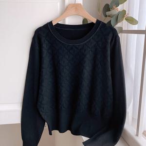 샵앤) 여성 라운드 넥 엠보싱 패턴 니트 티셔츠 JR-WKN-4082-블랙