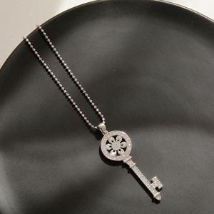 바이데이지 행운 열쇠 펜던트 실버 롱목걸이 Bn0532