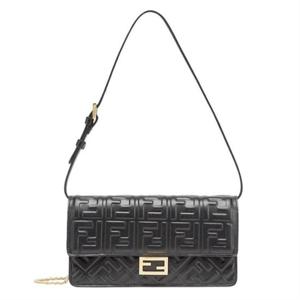 펜디 바게트 체인 지갑 8M0498AAJDF0KUR_B