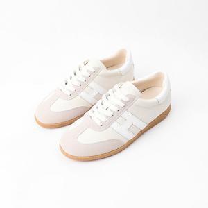 [신난다슈]여성 스니커즈 운동화 2cm 여자 플랫 단화 발편한 쿠션 소가죽 MRO257122화이트