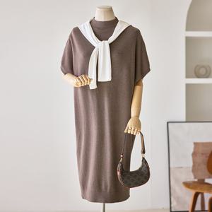 [커스텀에이블] 가오리핏 반팔소매 니트 원피스_T2508OP614C