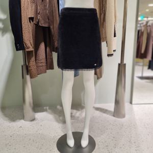 [올리브데올리브] 올리브데올리브 레이스장식 벨벳 미니 스커트 OE5AS812