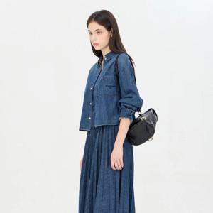 [시슬리]포켓 자수 크롭 데님 블라우스_SAWSA2541