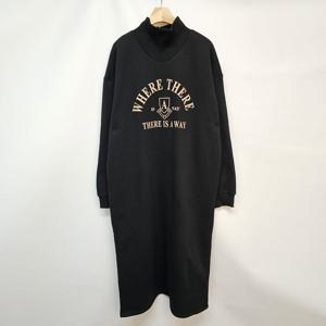 샵앤) 국산 여성 터틀넥 방한 기모 영무 레터링 롱원피스 LL-WDR-5023-블랙