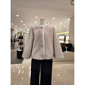 [에이비에프지]라운드넥 크롭핏 밍크퍼 무스탕재킷  AGNZ4FFF8K