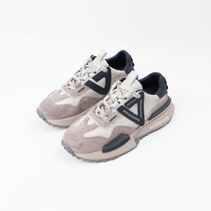 [신난다슈]여성 스니커즈 운동화 4cm 키높이 운동화 양가죽 발편한 쿠션 NAL239866 그레이