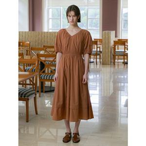 올리브데올리브 (OW4MO521) 퍼프소매포인트 셔링플레어원피스 OLIVE  DES  OLIVE