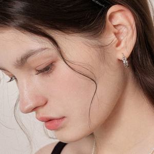 제이로렌 실버925 반달 원터치 귀걸이 M03981