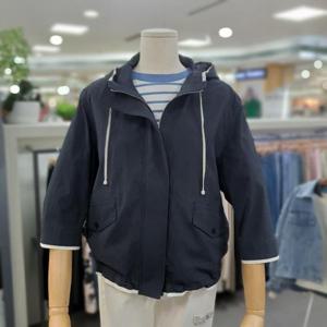 아날도바시니 DP01 배색 라인 후드 점퍼 AY05JP42W