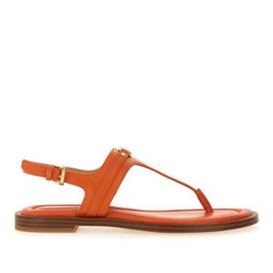 마이클코어스 레더 통 스타일 버클 디테일 샌들 40S5MAFS4L 888