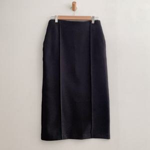 샵앤) 국산 여성 줄라인 뒷트임 H라인 미디 스커트 SIU-WSK-4275-블랙