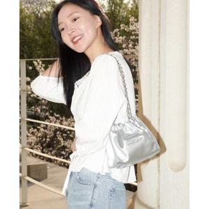 [하트양말증정] 실버 소가죽 체인 미니크로스 겸 숄더백 JAWA5E358SV