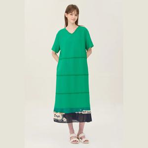 [베네통] 배색 니트 포인트 원피스 BAOP66531