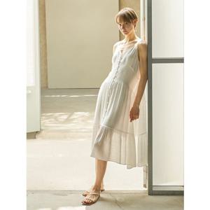 [올리브데올리브] OW4MO542 단추 포인트 슬리브리스 원피스