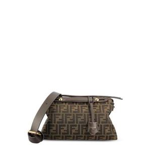 펜디 바이 더 웨이 소프트 미디엄 토트백 8BL155AFPM F1GL7 TP947140178