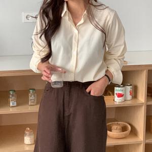 샵앤) 여성 카라넥 오피스룩 심플 베이직 블라우스 셔츠 21DS-WBL-4891-다크레드