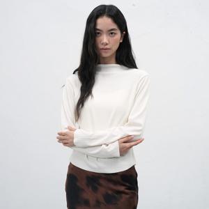 WOMAN 모크넥 플리츠 티셔츠 [IVORY] / WBE3L01512