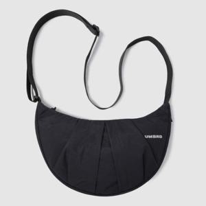 엄브로크로스백 NQC UP323CBG95-BLK 하프문 미니 호보백 / BLACK