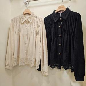 스테파니 HC07 레이스 배색 핀턱 골덴 블라우스 A25SH5401