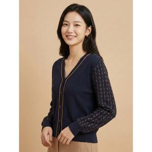 [조이너스][조이너스]자가드 V넥 니트 가디건-JW22CB1001636C