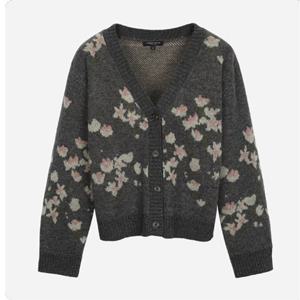 [써스데이아일랜드](T258MCD261W)플라워 자카드 니트 가디건