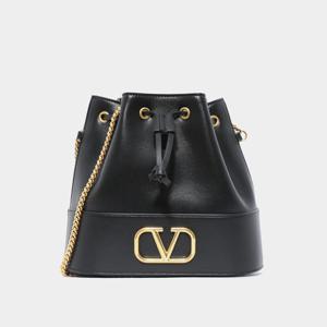 발렌티노 V로고 레더 체인 숄더 여성 버킷백 7W2P0T83 HPF 0NO