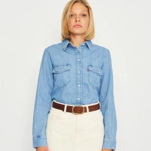 [리바이스] 여성 에센셜 웨스턴  청셔츠 16786-0018