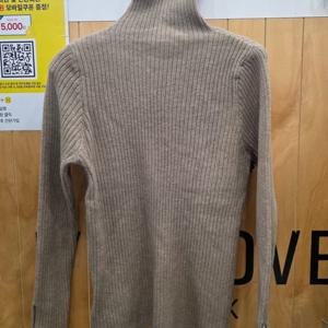 [레코브]소매버튼 하이넥울풀오버  LC41F2KN003X