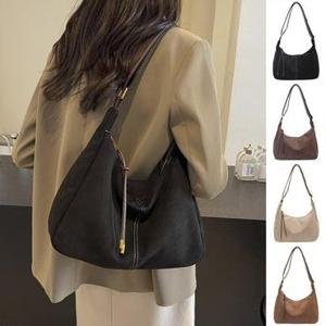부드러운 스웨이드 가을겨울 고급스런 스트랩 출퇴근룩 숄더백 크로스백