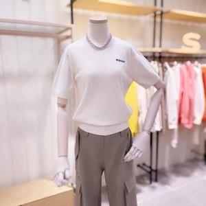 [시에로]  SK2KTF40M_베이직 로고 포인트 반팔니트