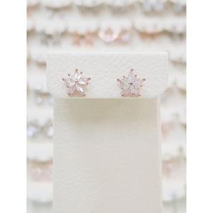 볼라레 세이브존03 볼라레 에메랄드 꽃 큐빅 피어싱 귀걸이 SAVssp805