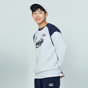 [소이] 남자 겨울이월 블록코어에어쿠션맨투맨티(24W0734)