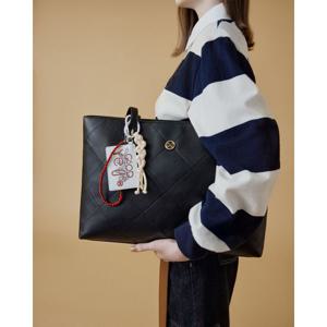 [메트로시티] 라르고 누오바 쇼퍼백 M251MQ0072Z