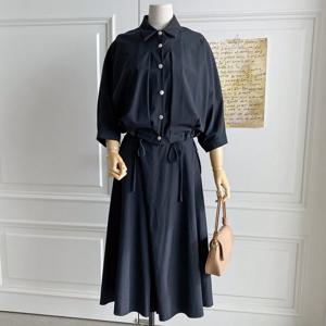 샵앤) 여성 카라넥 밑단조절 핀턱 7부 소매 블라우스 셔츠 DGB-WBL-4333-블랙