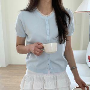 샵앤) 여성 레이스 라운드넥 스퀘어단추 반팔 니트 가디건 21DS-WCD-4445-화이트