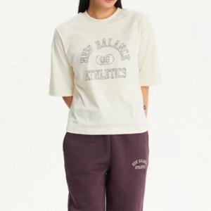 뉴발란스반팔티 EQS NBNEE4S092-35 WOMEN 아치형 그래픽 반팔티 (SEMI-OVER FIT)