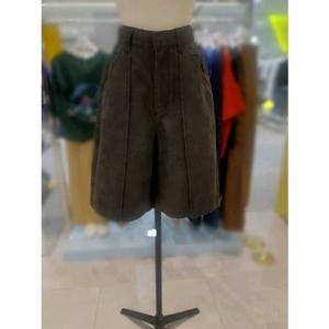 베네통  레더 라이크 버뮤다팬츠BAPT95541